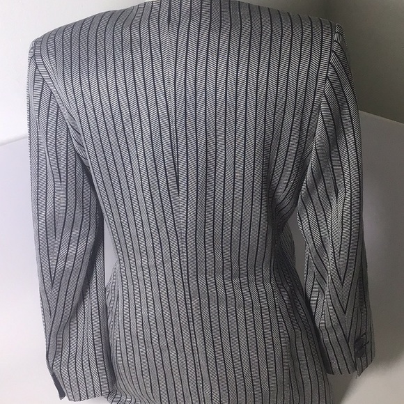 Escada Pin Stripe Wool/ Silk Business Blazer Jacket - Picture 6 of 9